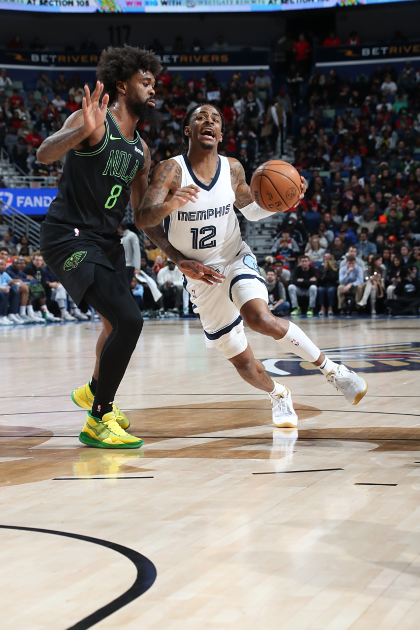 美国男篮险胜鹈鹕,莫兰特制霸全场 美国男篮险胜鹈鹕,莫兰特制霸全场