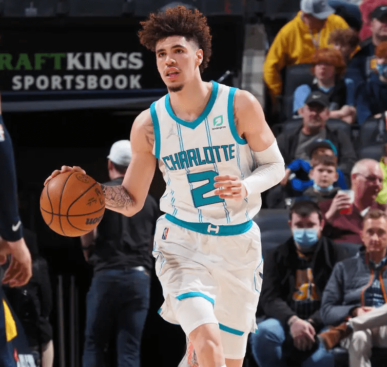 米兰真人-年轻新秀大爆发！瓦伦西亚排名榜首的简单介绍