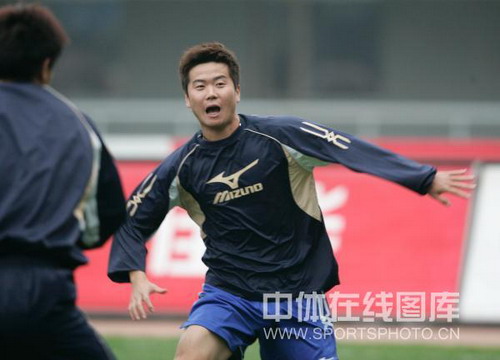 关于深圳肇俊哲再次出场，表现全面稳定的信息