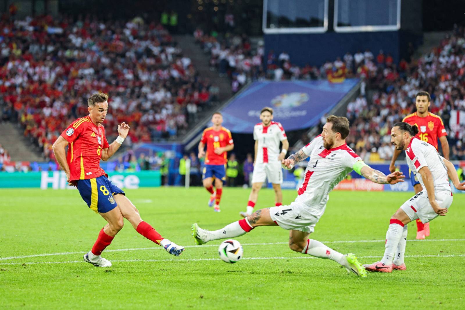 米兰登录入口-格鲁吉亚力拼到底!欧洲杯前途逼近