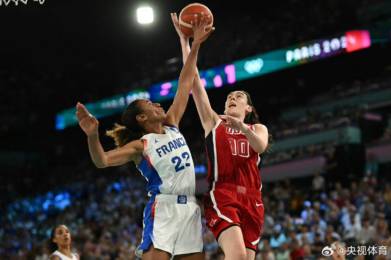 瑞典女篮在奥运会上历经曲折赢得胜利的简单介绍