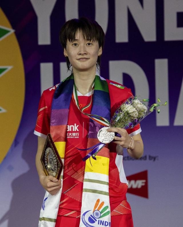 包含印度羽毛球队轻取英格兰羽毛球队，戴资颖惊艳世界的词条