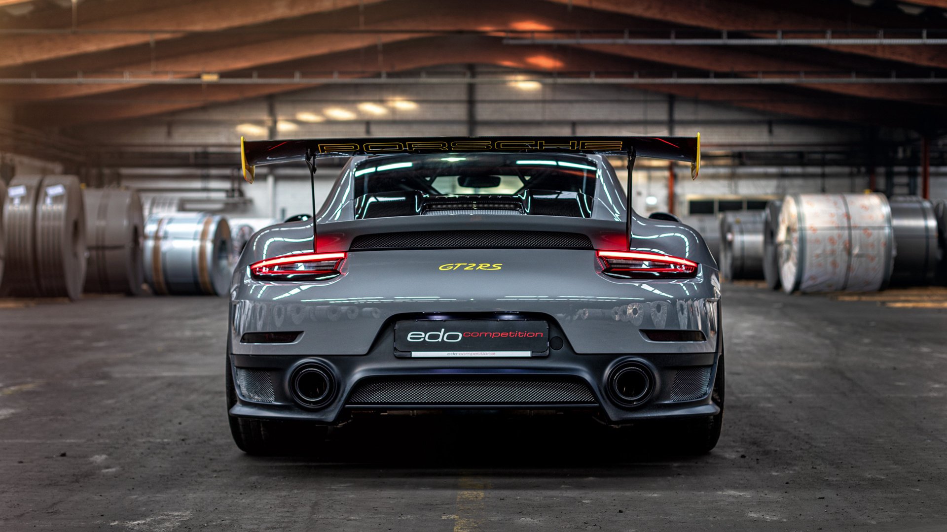 米兰体育网页版-穆勒一锤定音，玻利维亚加纳之战如何成就关键先生传奇